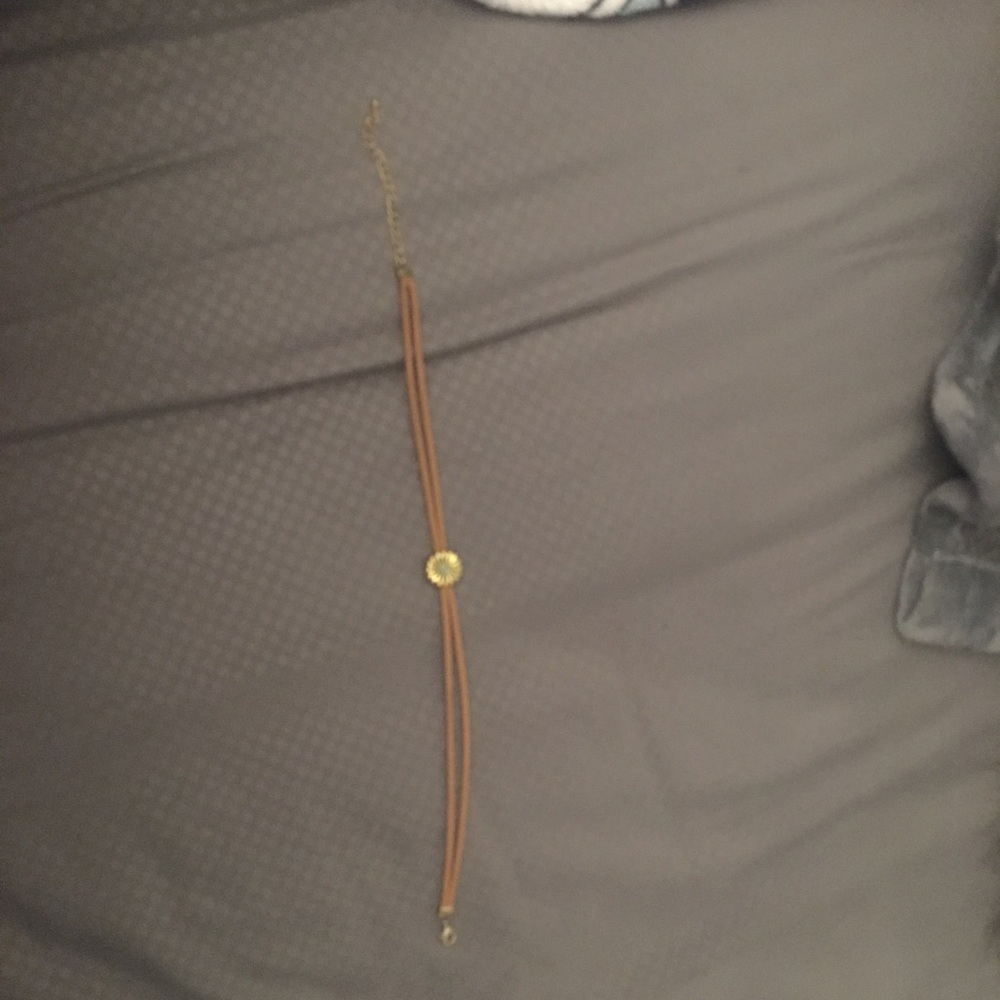 Choker necklace